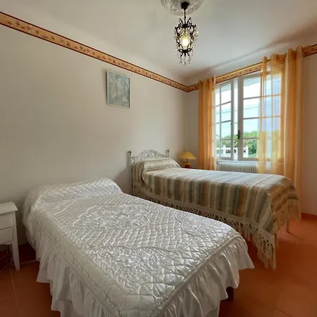 Trescoigt Holiday home L'Hopital-d'Orion